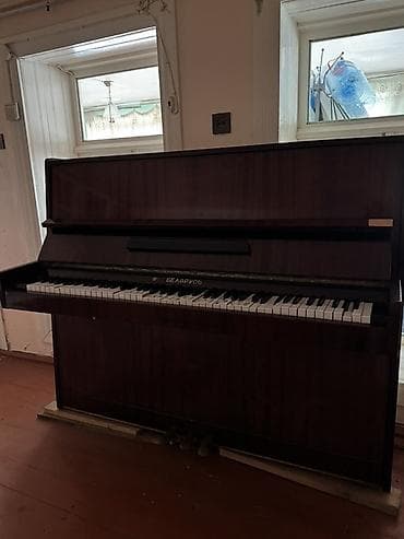 Синтезаторы: Upright pianino – “Belarus” modeli - Marka/model: Belarus - Korpus — 2