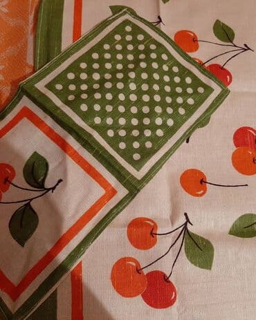 3 tepe: Sovetin amma tep teze iwlenmeyib Fartuk,3 eded kvadrat salfetkasi,1 — 2
