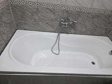 hamam ewyalari: Akril vanna – 170x70 sm ölçülü, düzbucaqlı dizayn. Xüsusiyyətlər: - — 3