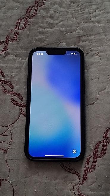 ikinci el iphone 12: IPhone 13, 128 GB, Qara, Face ID — 2