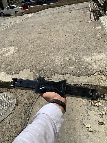 ravon 3: Yeni Mexanik Domkrat, Maksimum yükqaldırma: 3 t, Ödənişli çatdırılma, Ünvandan götürmə — 2