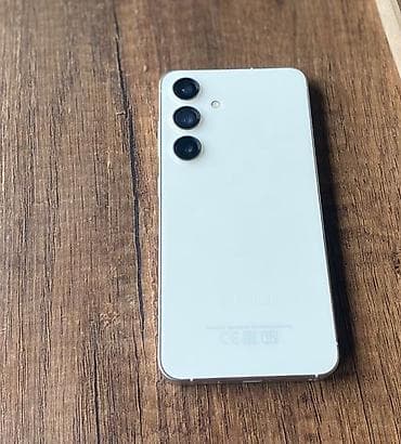 samsung es 4 mini: Samsung Galaxy S24, rəng - Ağ, Simsiz şarj — 1