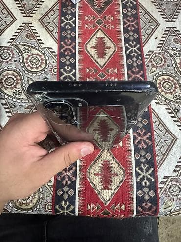 poco x3 barter: Poco F3, rəng - Qara, Sensor — 5