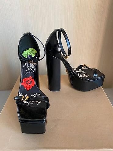 Bir neçe saat geyinilib. Alınıb: 1839Azn. Parçasız/Qutusuz. Versace — 2