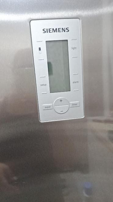 Xarab 2 qapılı Siemens Soyuducu Satılır, rəng - Gümüşü — 3