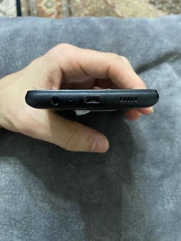 redmi note 10 satilir: Samsung Galaxy A01 Core, 16 GB, rəng - Qara, İki sim kartlı — 4