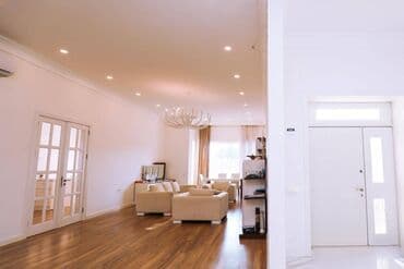 7ci mikrorayonda kiraye evler: Həzi Aslanov qəs. 6 otaqlı, 415 kv. m, Yeni təmirli — 8