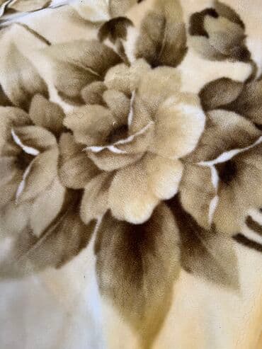 İşlənmiş Böyüklər üçün İki nəfərlik Qış üçün Yorğan, Ünvandan götürmə lalafo.az -da İşlənmiş Böyüklər üçün İki nəfərlik Qış üçün Yorğan, Ünvandan götürmə