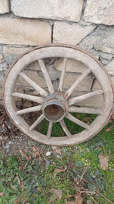 ilham aliyev saat: Taxta araba təkəri (klassik şalvarlı/şpilkali dizayn)4 ədəddir biri — 2