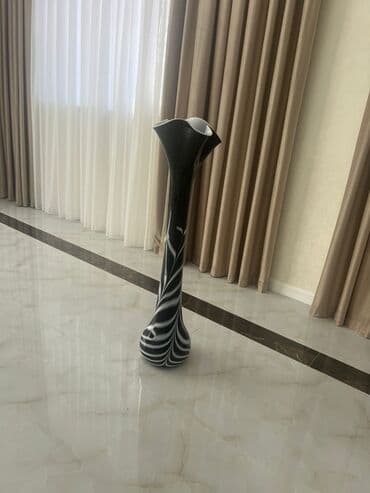 saxsi gul qablari: Bir vaza — 1