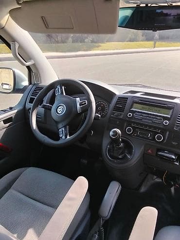 Volkswagen Caravelle: 2 l | 2010 il Mikroavtobus — 6