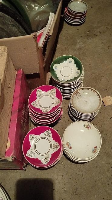 Nəlbəkilər, Keramika