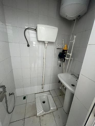 Kommersiya daşınmaz əmlakının satışı: Bu, müxtəlif biznes ehtiyacları üçün uyğun olan boş ticarət sahəsidir — 7