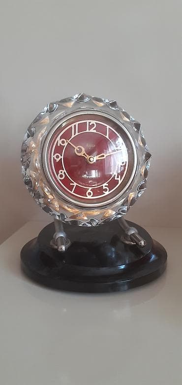 iwdenmiw xalca: Qədimi antik Mayak saatı xrustaldır.
MADE İN USSR - Majak — 3