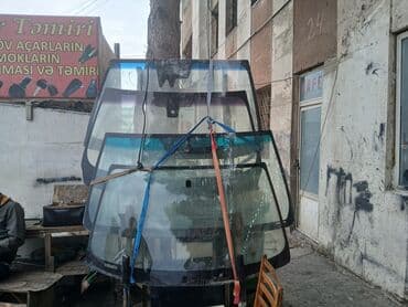 Müxtəlif markalı avtomobillər üçün nəzərdə tutulmuş ön şüşələr təklif