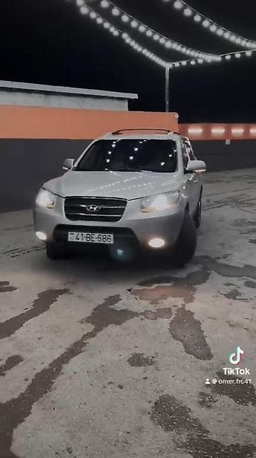 Hyundai Santa Fe: 2 l | 2009 il Ofrouder/SUV