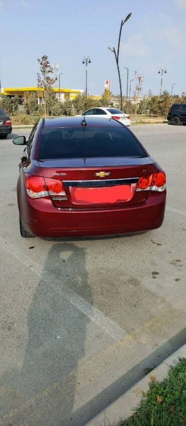 ford fusion 2019 qiymeti: Chevrolet Cruze sedan – tünd qırmızı rəng, 5 yerlik, city/şəhər üçün — 7