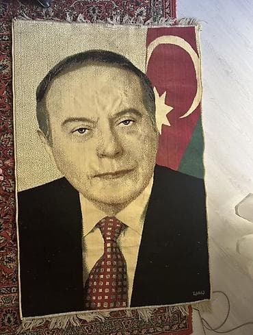 gitara qiymetleri: Heydər Əliyevin əldə toxunma xüsusi toxunma xalçasıdlr idare ve yaxud — 2