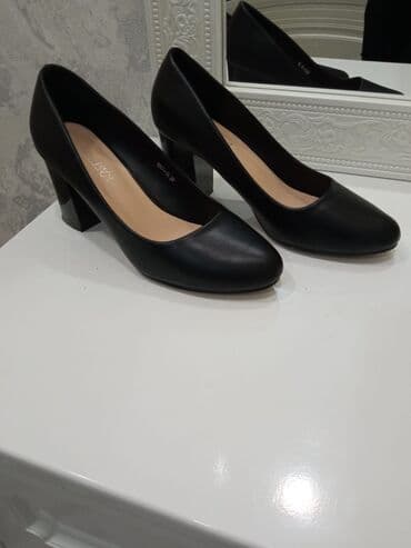 barya ayakkabı: Tuflilər, Ölçü: 39, rəng - Qara, İşlənmiş — 1