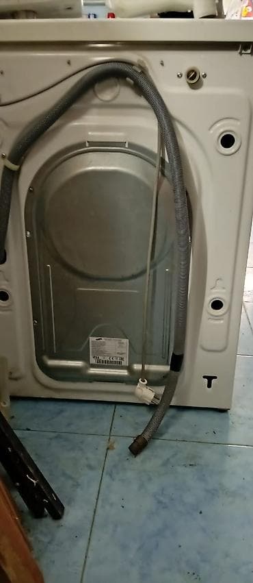 işıqlı paduqa: Samsung 6 kq 220 Azn Samsung - göy işıqlı 180 Azn 5 kq BOSCH 8kq 230 — 6