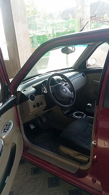 toyota rolu: LIFAN Smily (320): 1.3 l | Hetçbek — 3