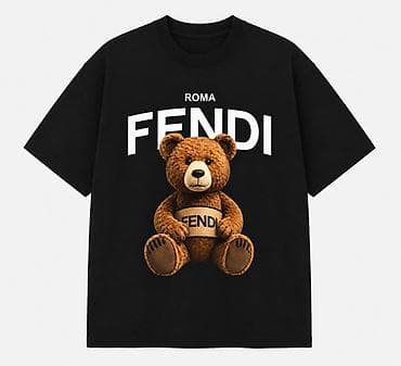 futbol corabı: Unisex qısaqol T‑shirt – FENDI ayı printi - Rənglər: ağ və qara - Ön — 2