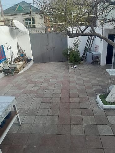 Satılır: həyət evi keşlə qes.4 otaq 1 sot heyeti marşuruta yaxin 130 — 1