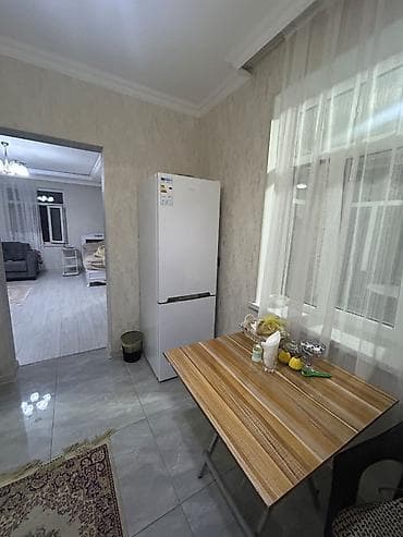 kiraye ev ucuz qiymete: 55 kv. m, 2 otaqlı — 4