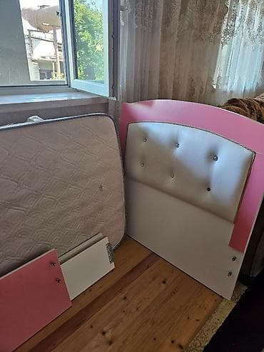 iwlenmiw carpayi: Qız üçün, İşlənmiş, Çarpayı, Bazasız, Matras ilə, Siyirməsiz — 1