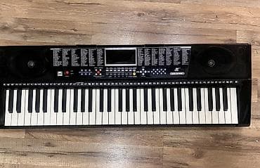 elektro gitarlar: Elektron sintezator klaviatura – MK-2108 Xüsusiyyətlər: - 61 ədəd tam — 2