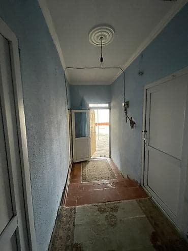 insaatcilarda 1 otaqli evler: İcarəyə verilir: sadə, ayrı girişli 2 otaqlı yaşayış sahəsi — 6