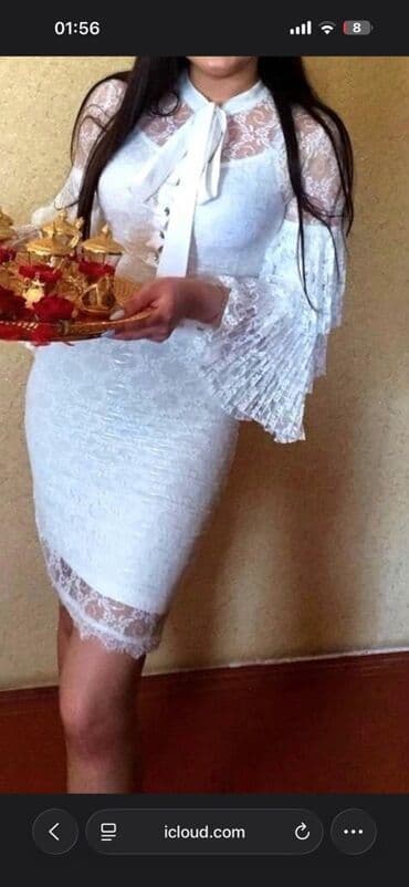 1 defe geyilib evde Heri gununde. Cox gozel geyimdi 150 manata alinib