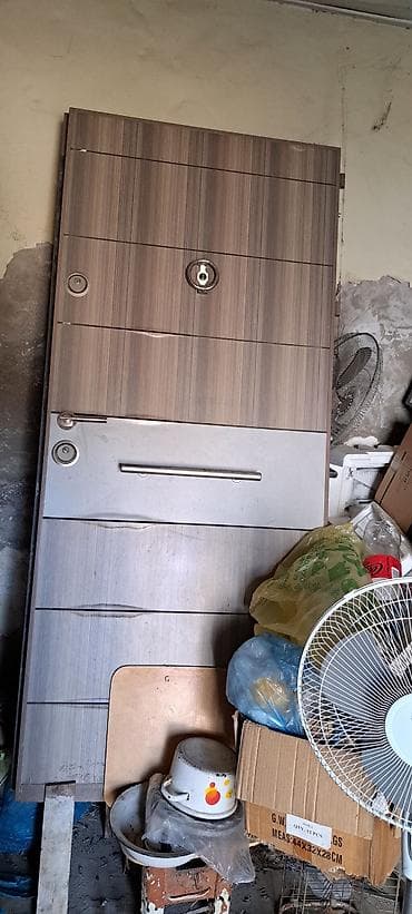 kapa: Çöl qapısı üstdən sökülmə 120man aşağş yeridə var — 1