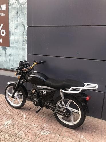 ucuz kamaz satilir: Moped/motosiklet – “M50” modeli - Rəng: qara - Mühərrik: 80 (yanlarda — 2