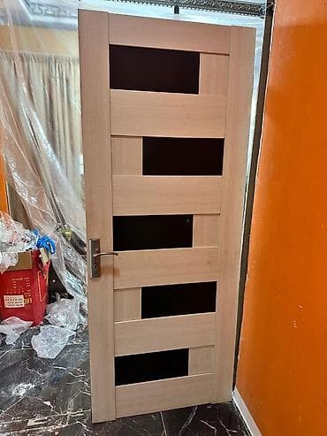 islenmis plastik qapi: Qapi 3eded 100azn biri Masazir 8281 leli Müasir dizaynlı otaq — 1