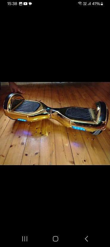 Qızılı rəngli iki təkərli hoverboard / giroskutər - Parlaq qızılı