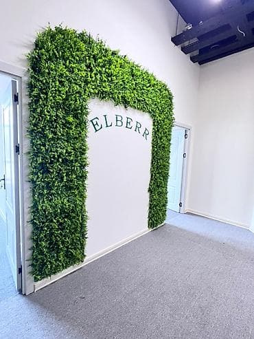 Şəhərin mərkəzində AF Business House-un 4-cü mərətəbəsində 160 kv.m — 2