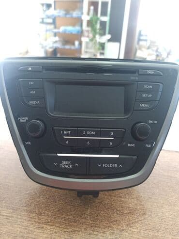 Микрофоны: Hyundai AM100MD model nömrəli radio. Qara rəngli ön paneli və boz — 1
