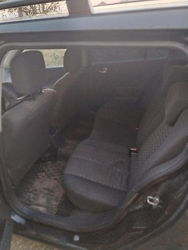 Ehtiyat hissələri: Renault Megane: 1.5 l | 2006 il 435000 km Universal — 9