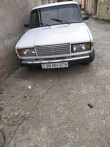 sepli traktor satisi: VAZ (LADA) 2107: 1.6 l | 2001 il 45464 km Sedan — 1