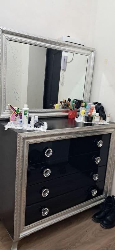 shivaki televizor 109 ekran qiymeti: Tv stendTermo və Televizor hamisi bir yerde 350 azn Ela veziyyetde — 4