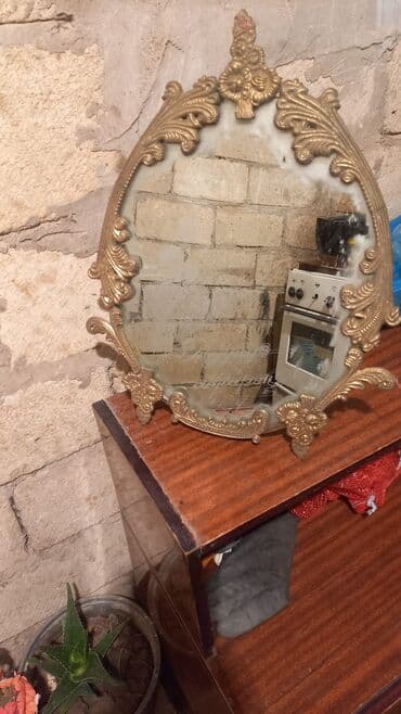 Güzgü Masaüstü, Dairə