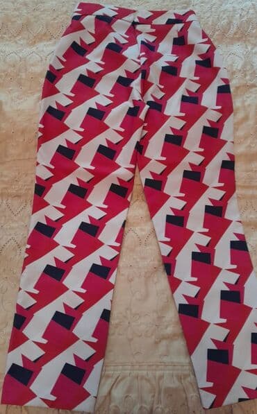 Qadın şalvarı – cəsarətli naxışlı - Model: düz kəsimli, beldə düymə