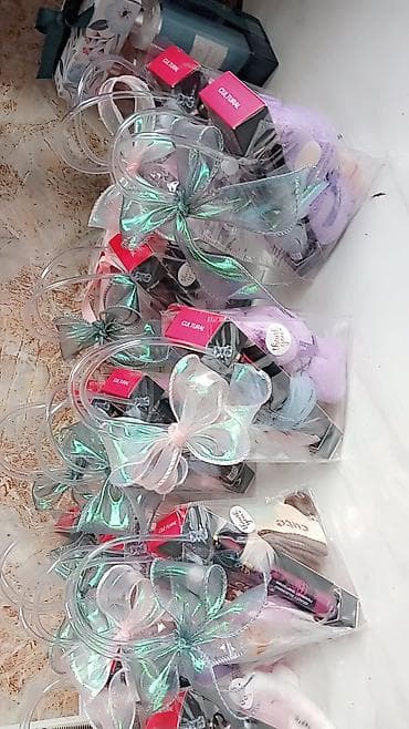 zəfər gunune aid sekiller: Hədiyələr topdan 9 azn — 1