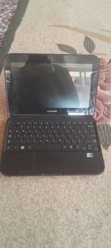 ayfon 16 pro qiymeti: Samsung netbuk – qırmızı bordovı korpuslu, kompakt 10–11 düym ekranlı — 7