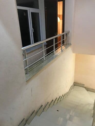 obyekt moyka satılır: Qarayev metrosu yaxınlığında 234 kv sənədi çıxarış olan 2 mərtəbəli — 16