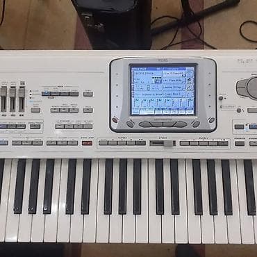 kohnə pullar alıram: Sintezator, Korg — 2