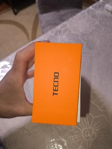 plesteysn 2: Tecno Spark, 256 GB, rəng - Qara, Zəmanət — 5
