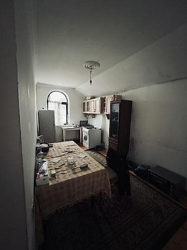 xırdalan emlak: Ev sahibiyəm Vasitəçi deyiləm. 3 Mərtəbəli Apartman. 3 cü mertebesi👍🏻 — 5