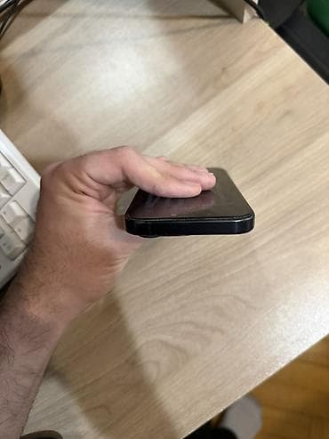 xaladelnik satilir: IPhone 15 Pro, 128 GB, Blue Titanium, Face ID — 8